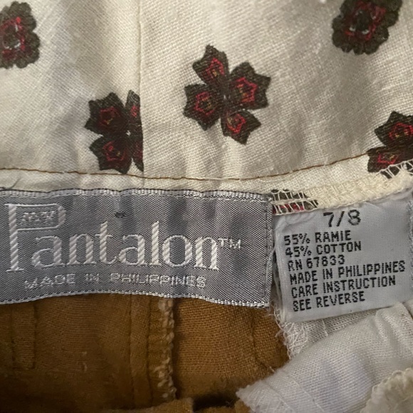 Shorts - Picture 2 of 3